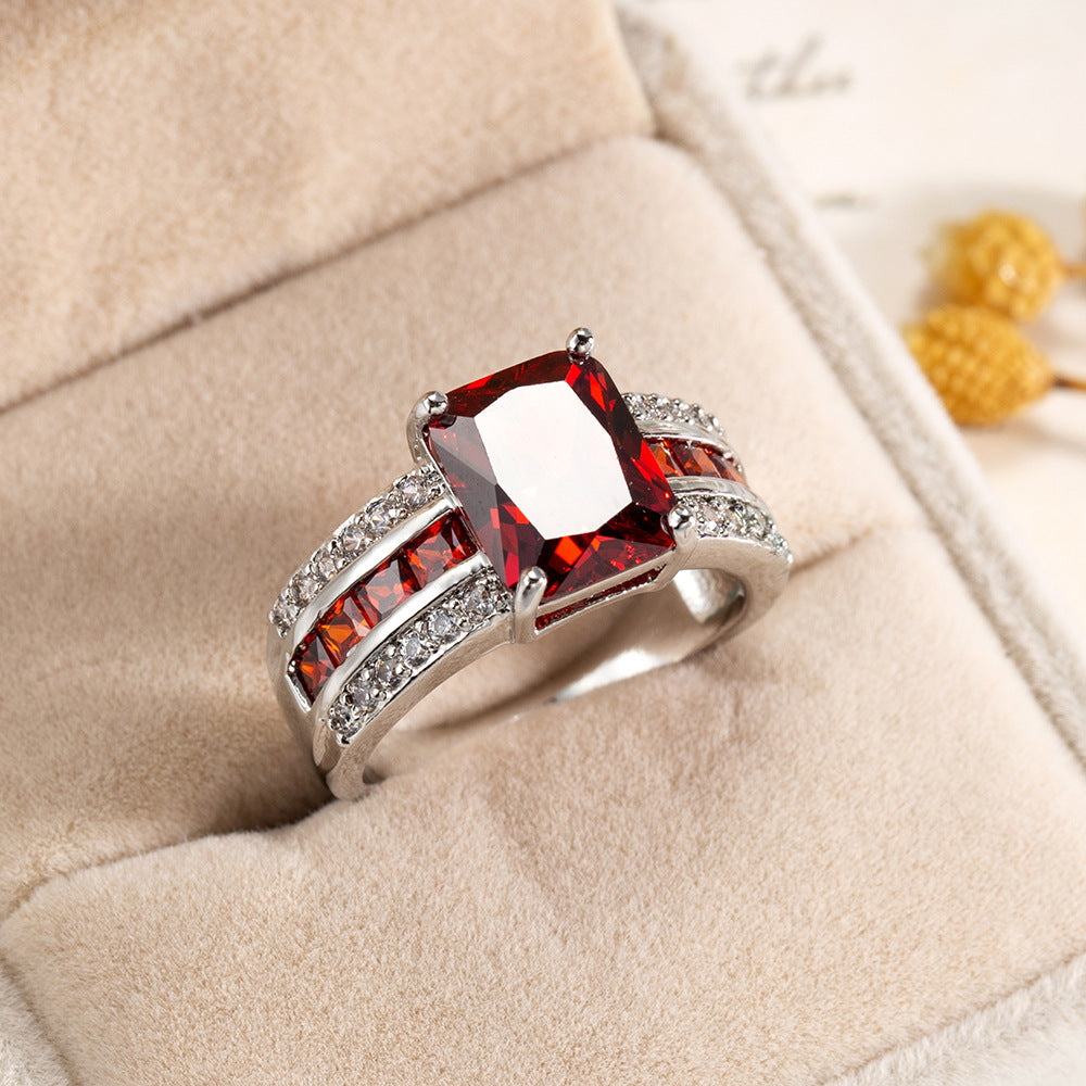 Sølv Rubin Split-Shank Ring