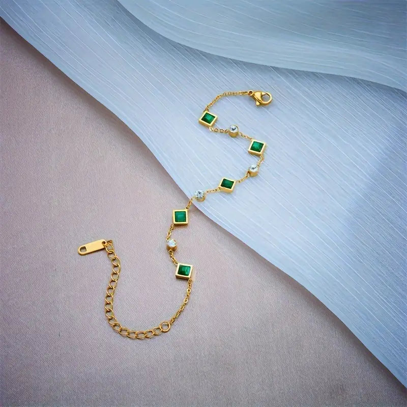 Guld Emerald Station Armbånd