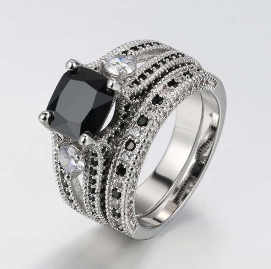 Sort Zircon & Diamant Ring