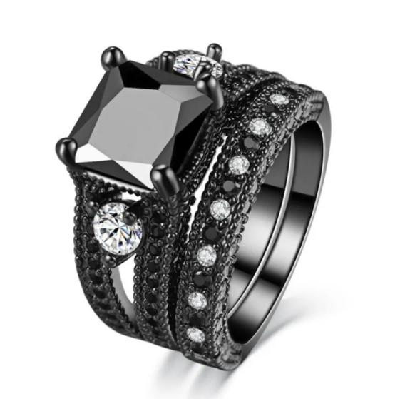Sort Zircon & Diamant Ring