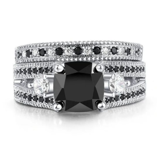 Sort Zircon & Diamant Ring