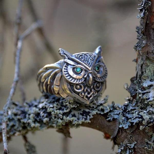 Ugle Smaragd Ring