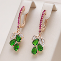 Elegante dangly øreringe med farvet zirkonia