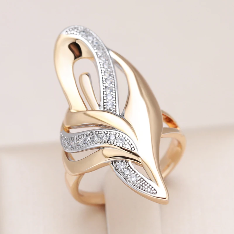 Elegant guld ring med toppe