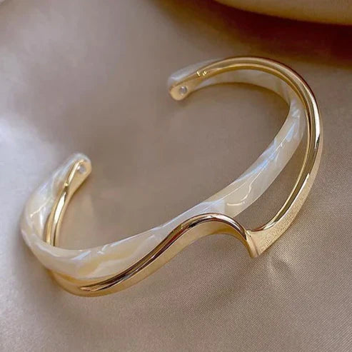 Hvid Opal Elegant Gylden Armbånd