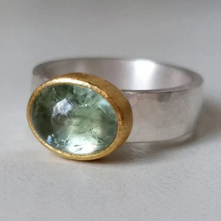 Grøn ring med rund sten, Vintage