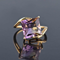 Lilla Ring med Kubisk Krystal Vintage